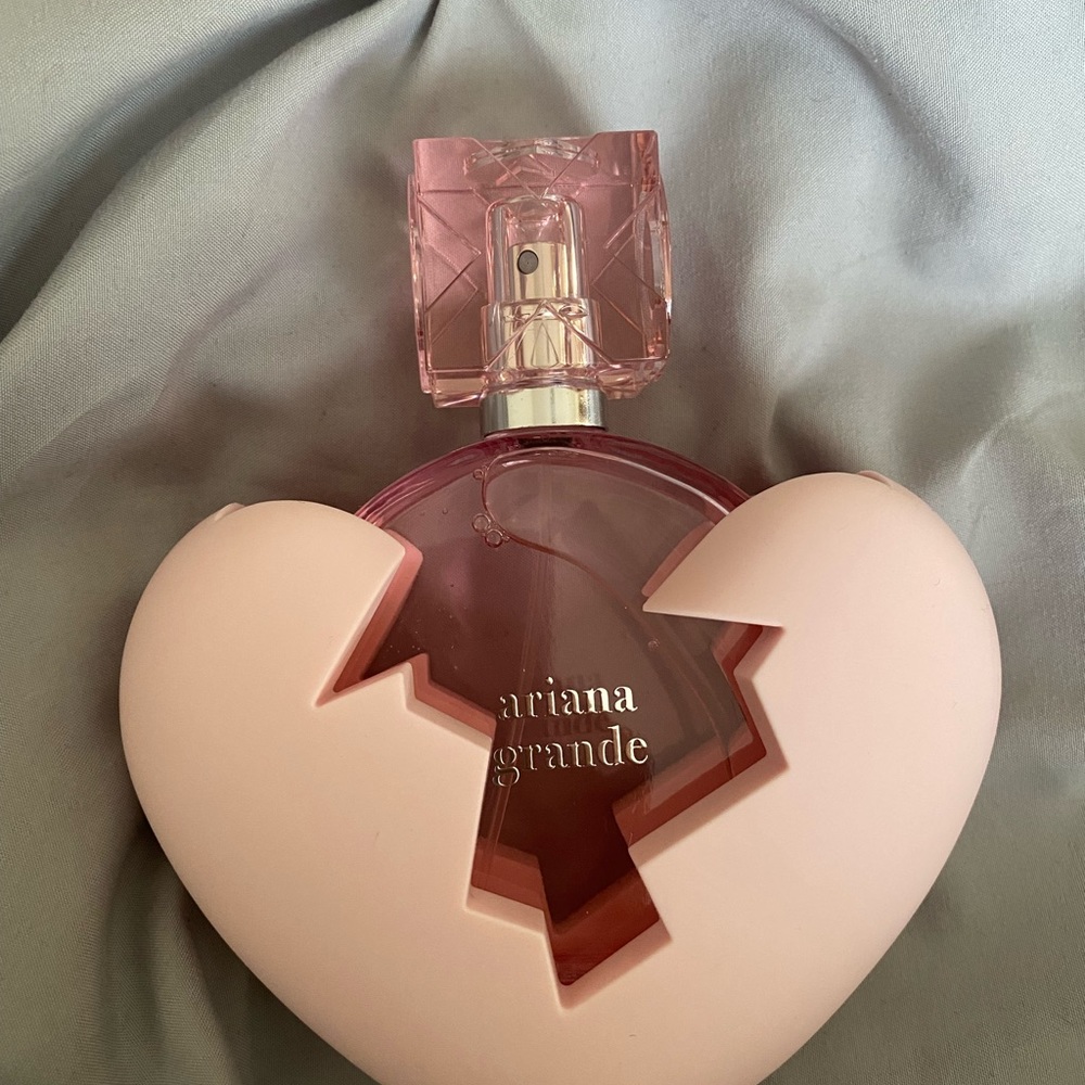 Ariana grande perfume thank u next
